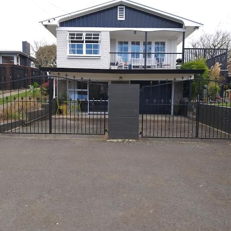 Graystone B & B Hamilton Luaran gambar