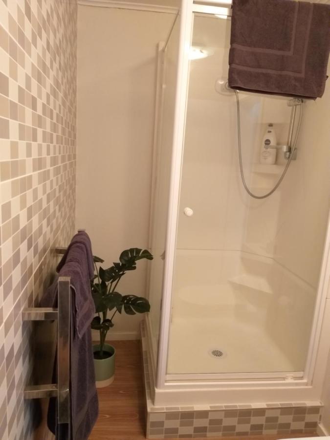 Graystone B & B Hamilton Luaran gambar
